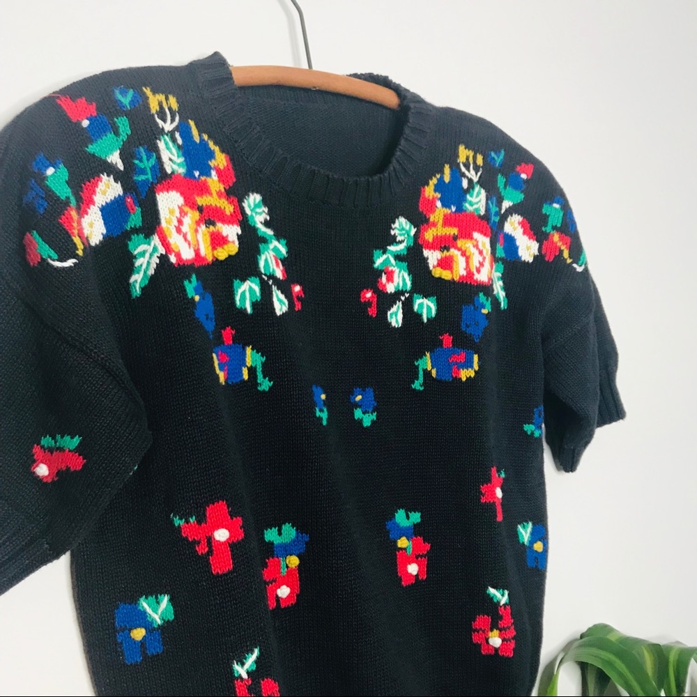 Vintage Retro 90’s Crop Floral Knit Sweater - Picture 2 of 4